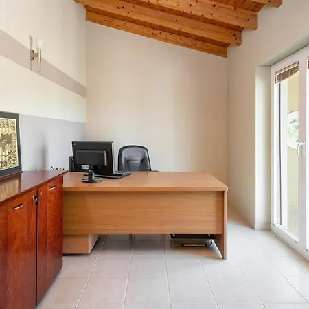 Paula Cozy In Corfu * Áfra