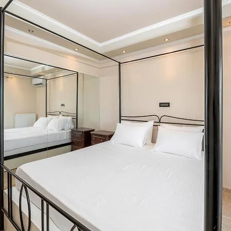 Paula Cozy In Corfu * Áfra