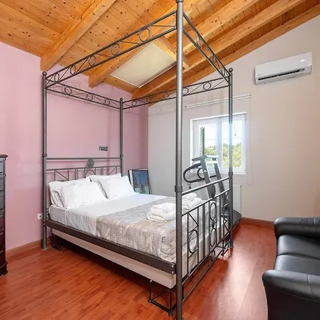 Paula Cozy In Corfu וילה