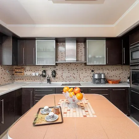 Paula Cozy In Corfu * Áfra