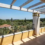 فيلة Paula Cozy In Corfu *